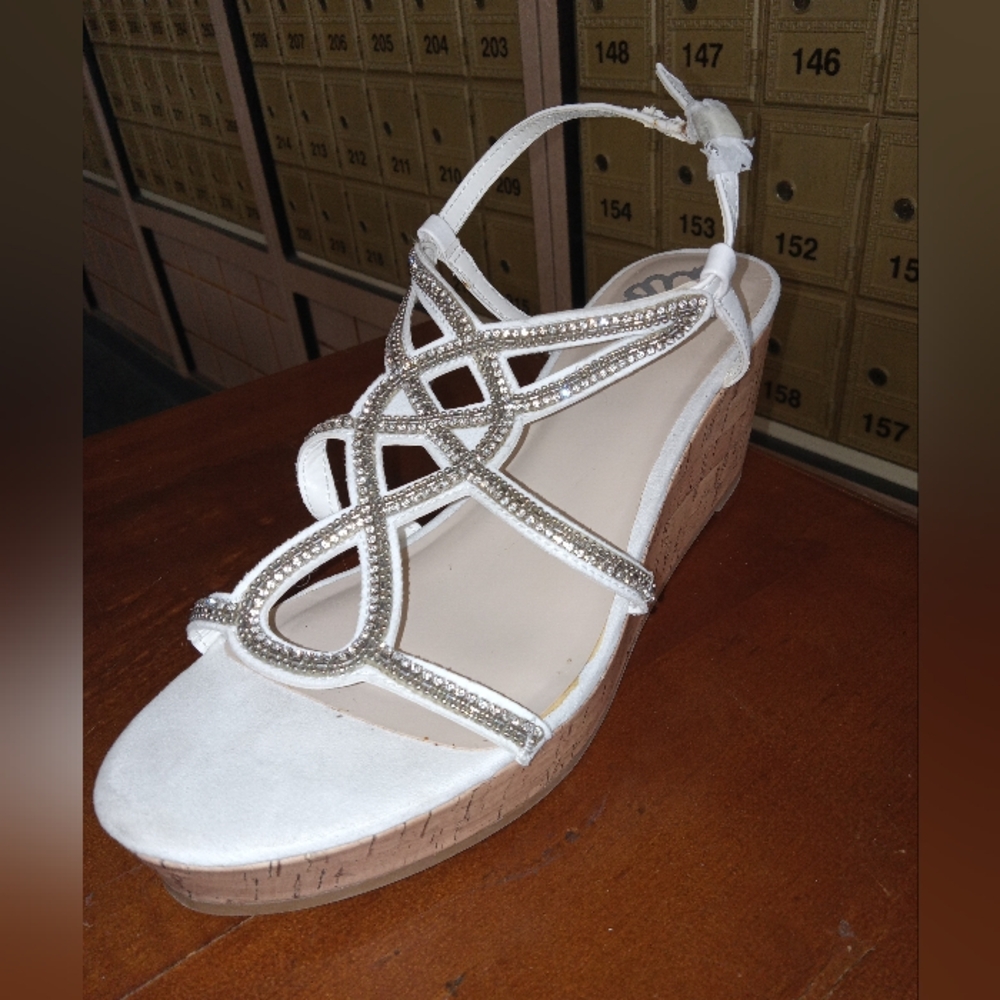 Elegant White Wedge Sandals